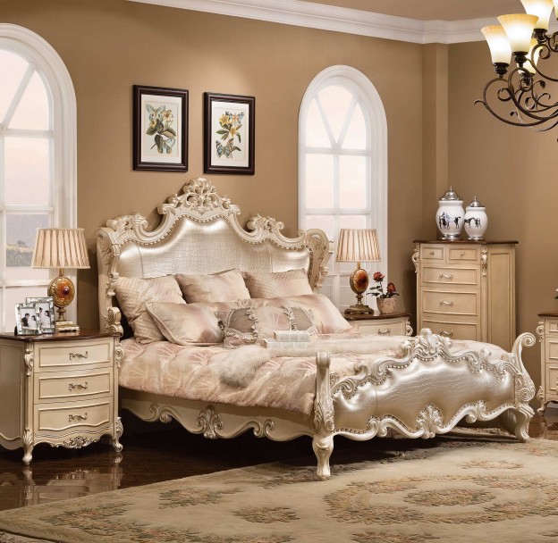 Salisbury Bed shown in Egyptian Pearl finish