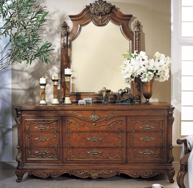 Greenwich Dresser shown in Mahogany finish