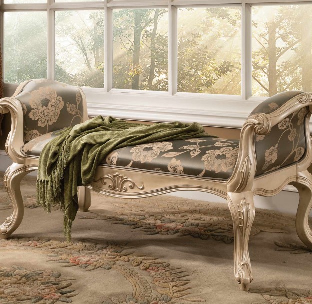 Nesfield Bench Fabric #1 shown in Egyptian Pearl Finish