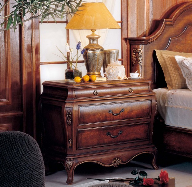 Windsor Nightstand shown in Mahogany finish