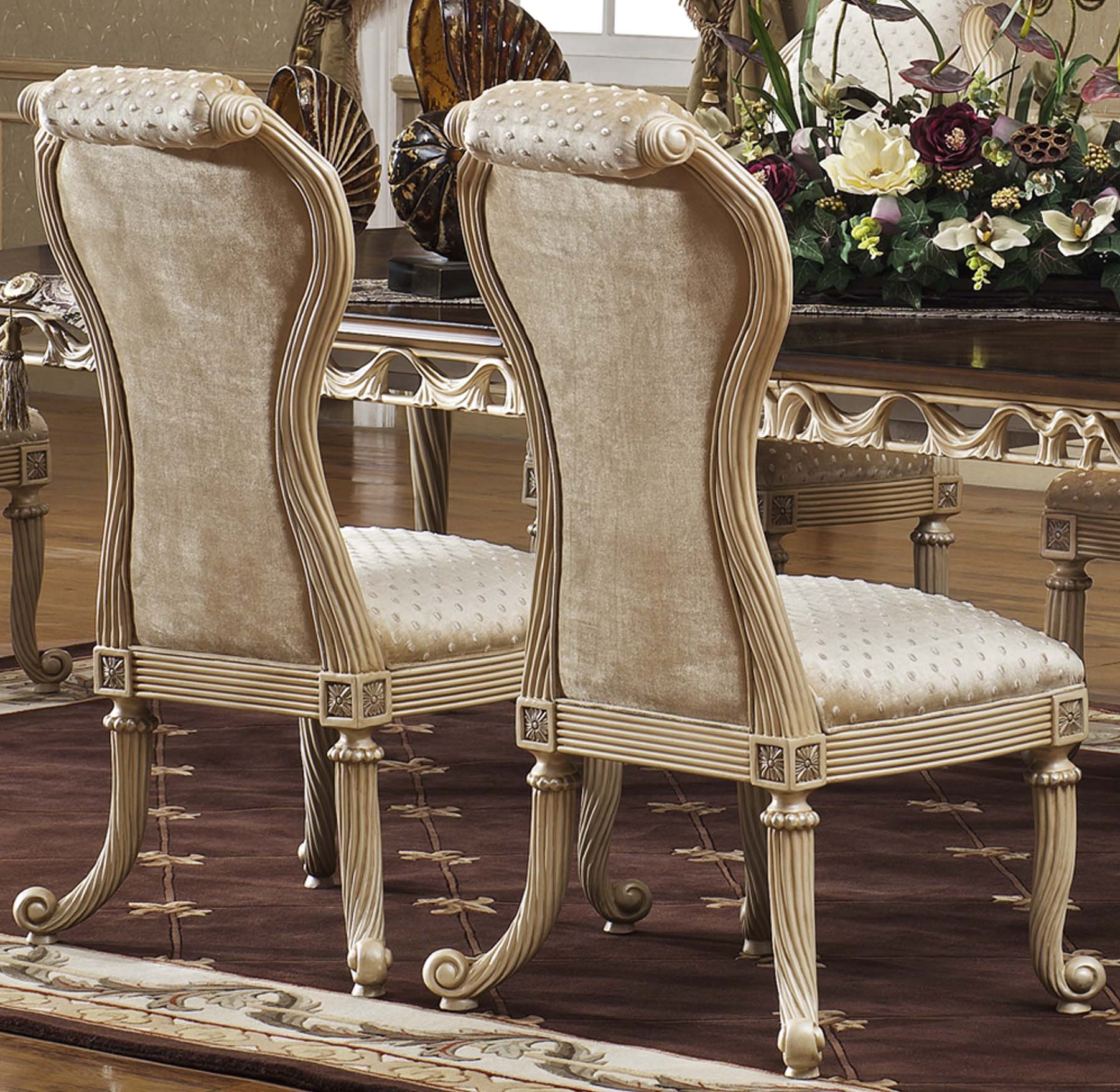 Casabella Chair shown in Egyptian Pearl
