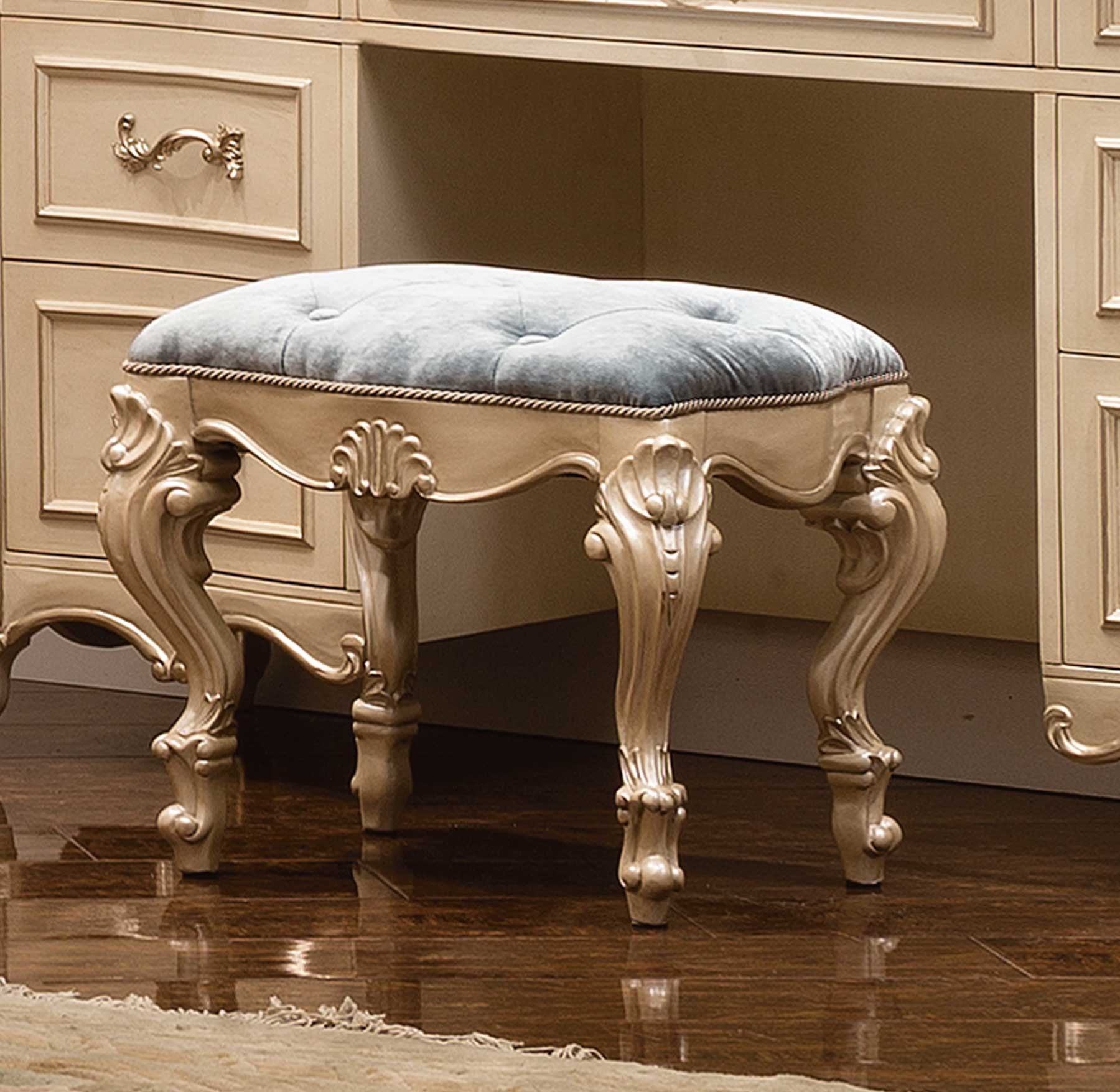 Salisbury Dressing Bench shown in Egyptian Pearl finish